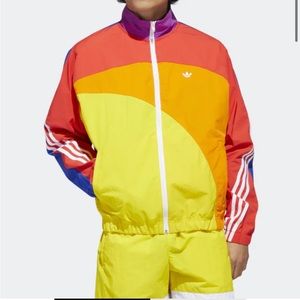 Adidas Windbreaker - M - Like new!